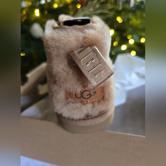 NEW! UGG, Womens Neumel Cozy Lace-up Boots, Chestnut, Size 7 - NIB - Picture 9 of 13